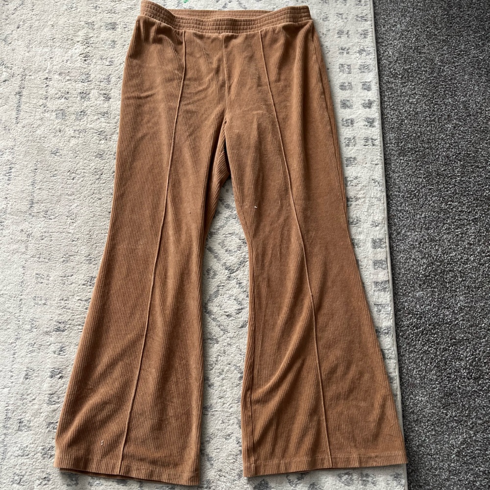 Aerie brown soft ribbed flared leggings